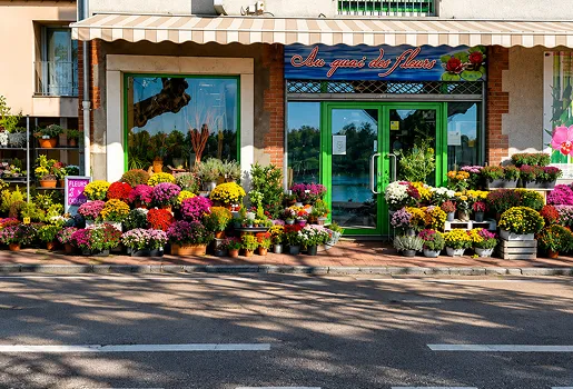 devanture de la boutique de fleurs Au Qaui des Fleurs à Gien (45)